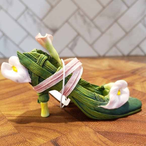 Just the Right Shoe, Calla Lily, 25092, 1999 - Picture 10 of 11